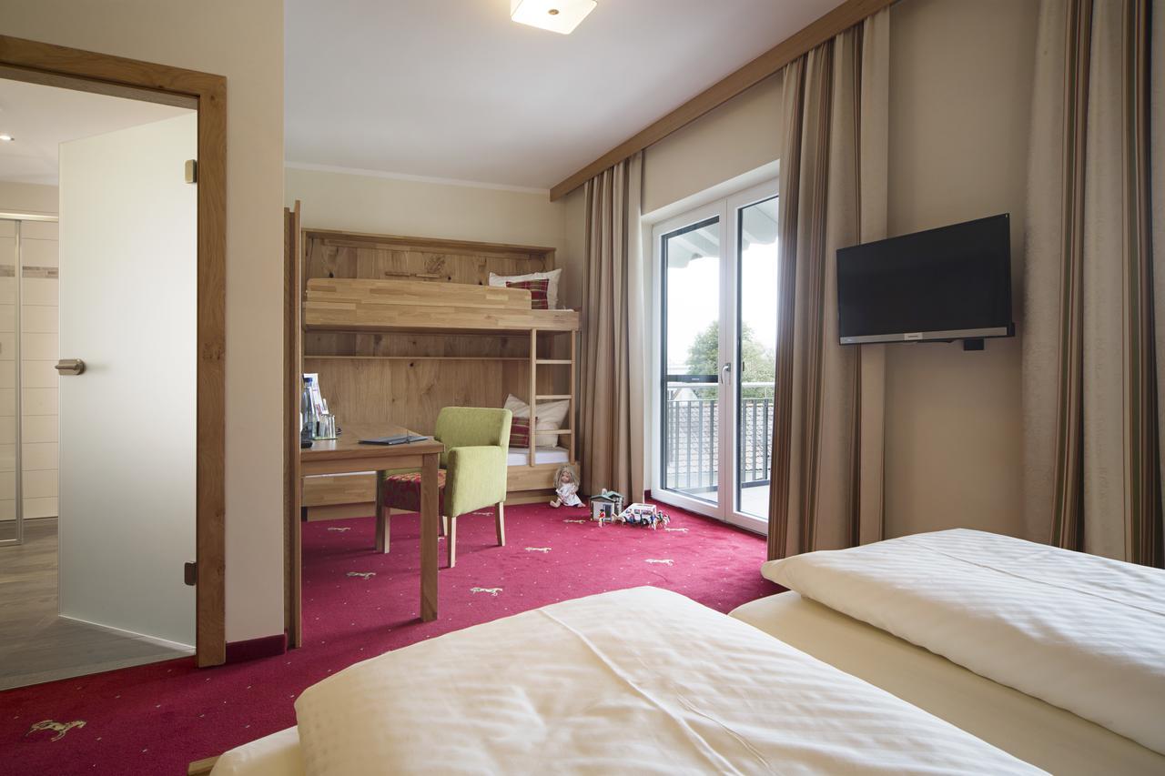 Landgasthof Hotel Roessle Steinenkirch Buitenkant foto